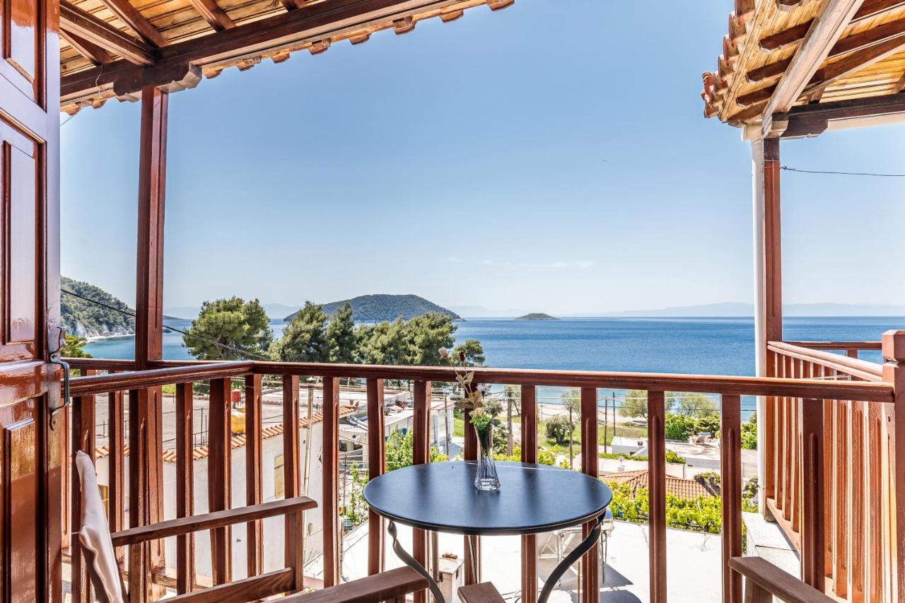 Lilian Beachfront Apartments 尼欧克利马 外观 照片
