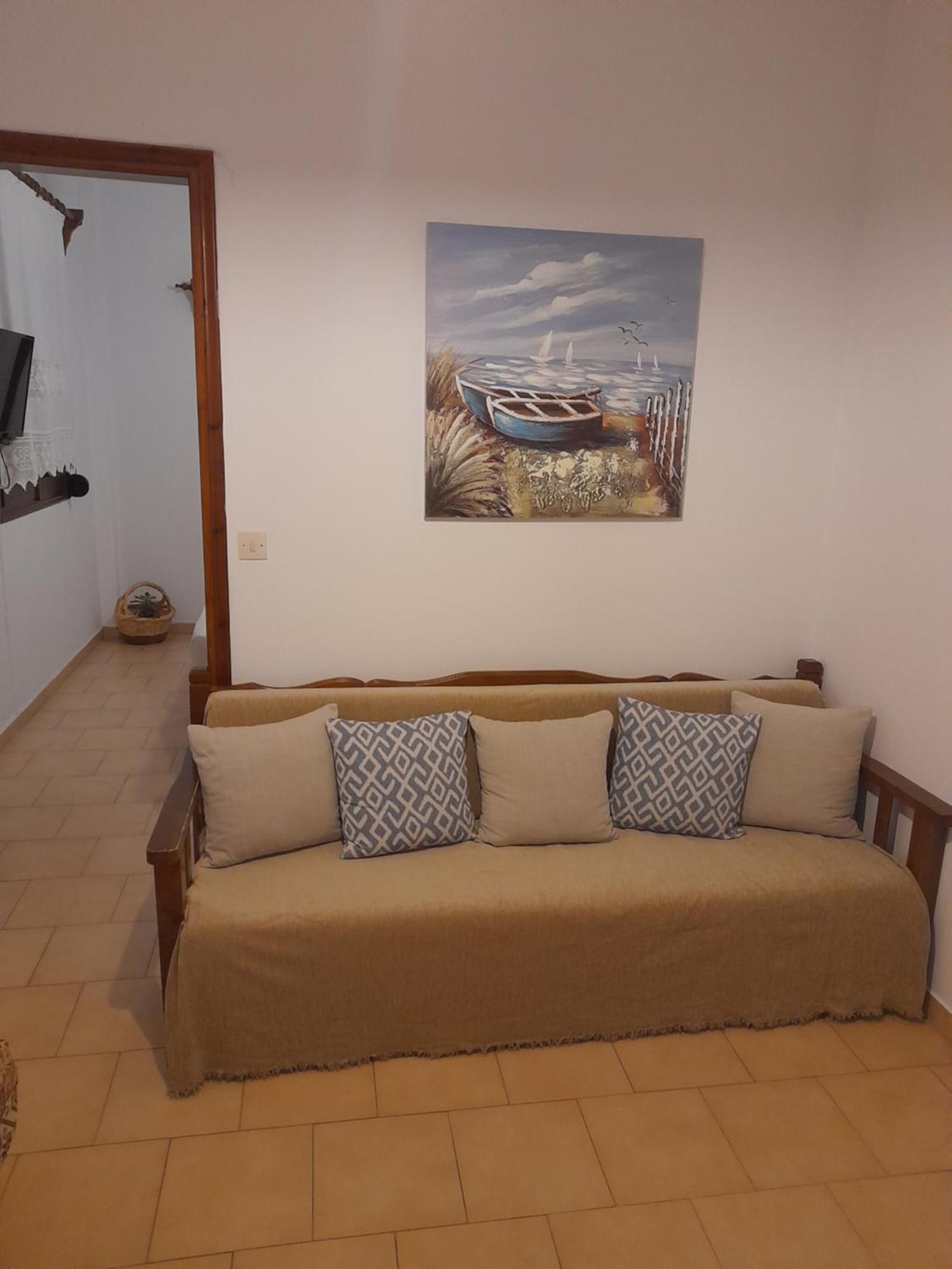 Lilian Beachfront Apartments 尼欧克利马 外观 照片