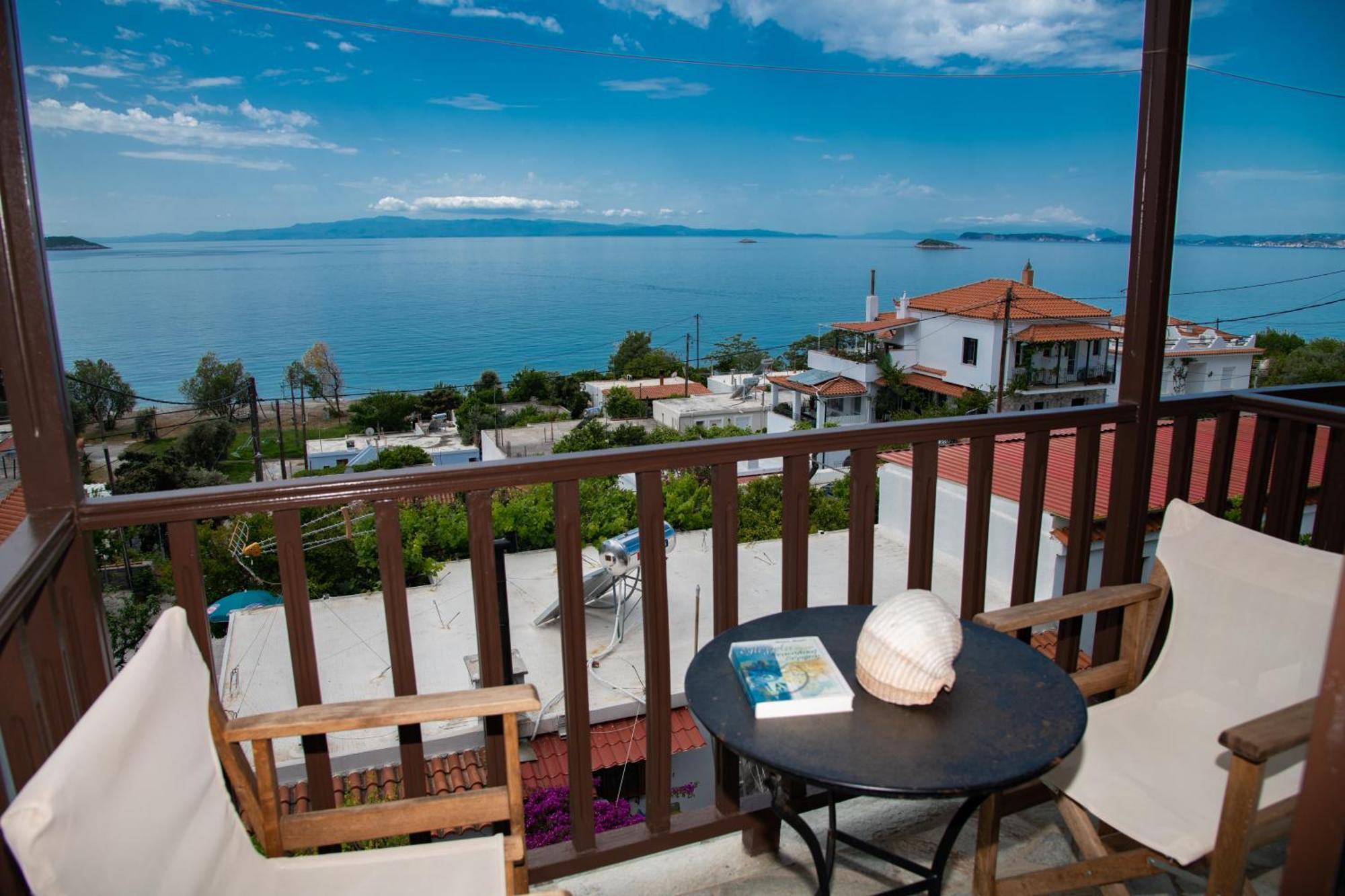 Lilian Beachfront Apartments 尼欧克利马 外观 照片